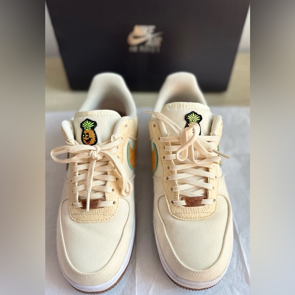 Nike Air Force 1 07 Premium - Picture 1 of 7
